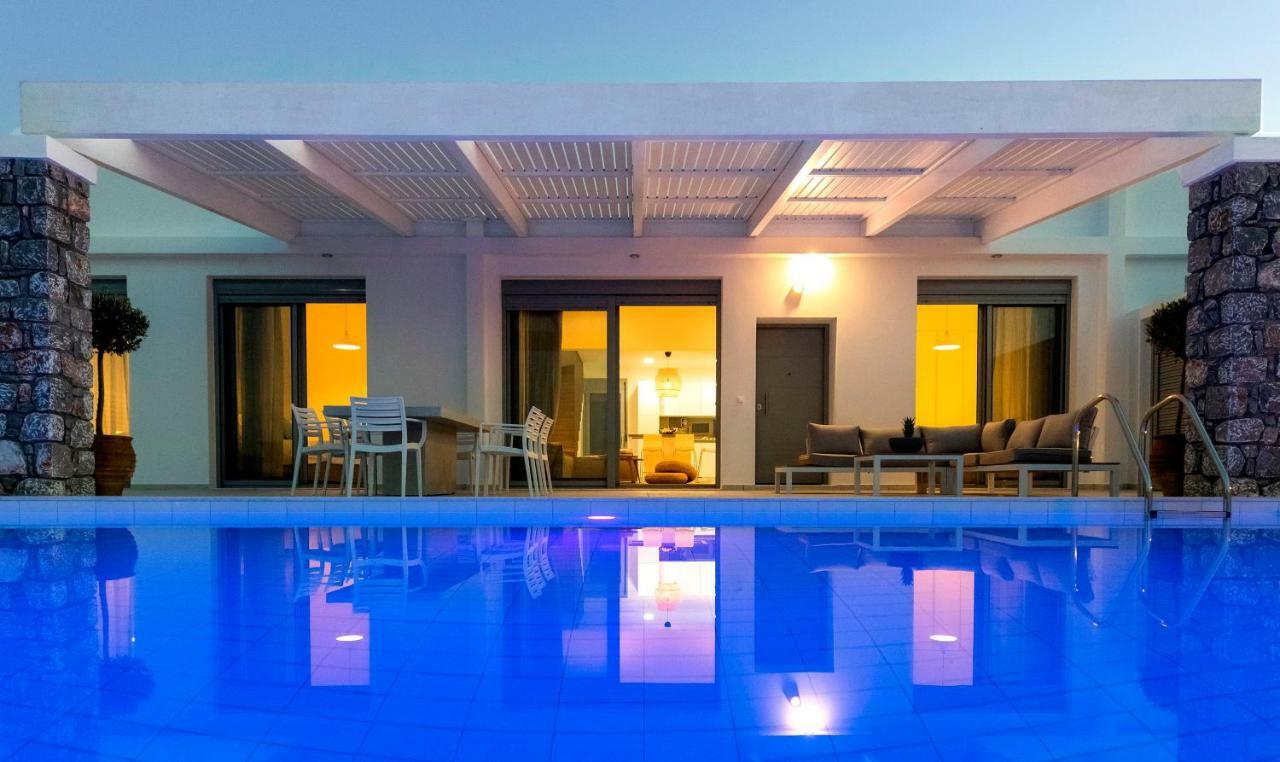 Luxury Sunrise White Вилла *